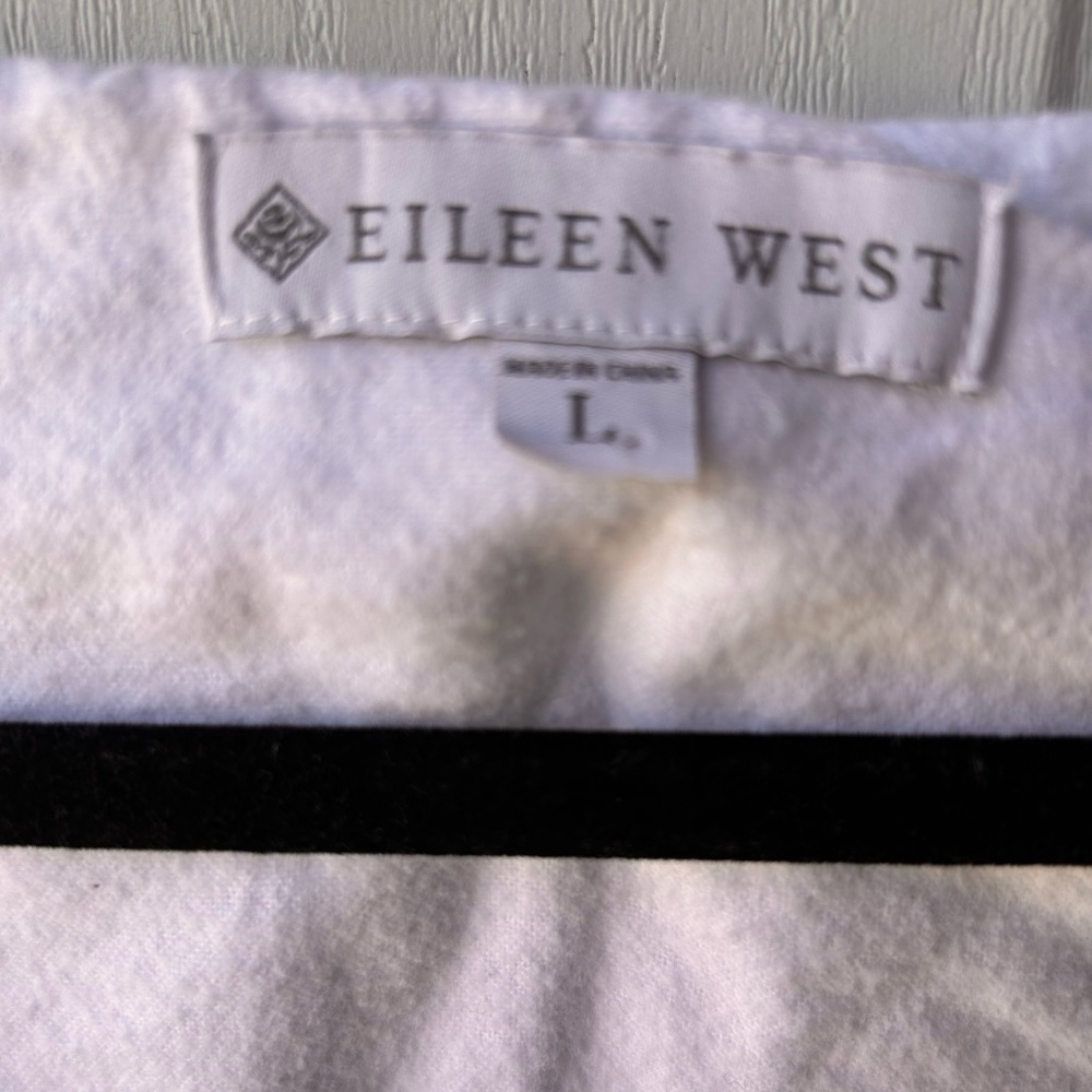 Eileen West NWOT Women's White Long Sleeve Nightgown - Picture 7 of 11